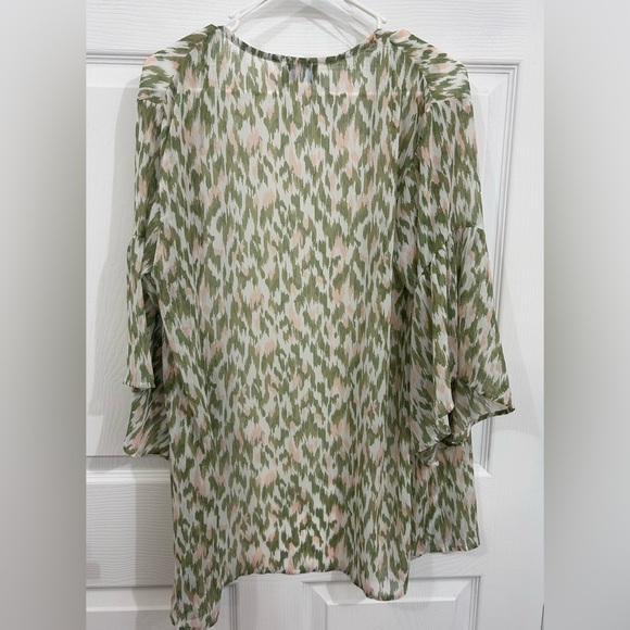 Jun & Ivy Olive and Blush Sheer Open-Front Tunic Cardigan - Picture 2 of 3